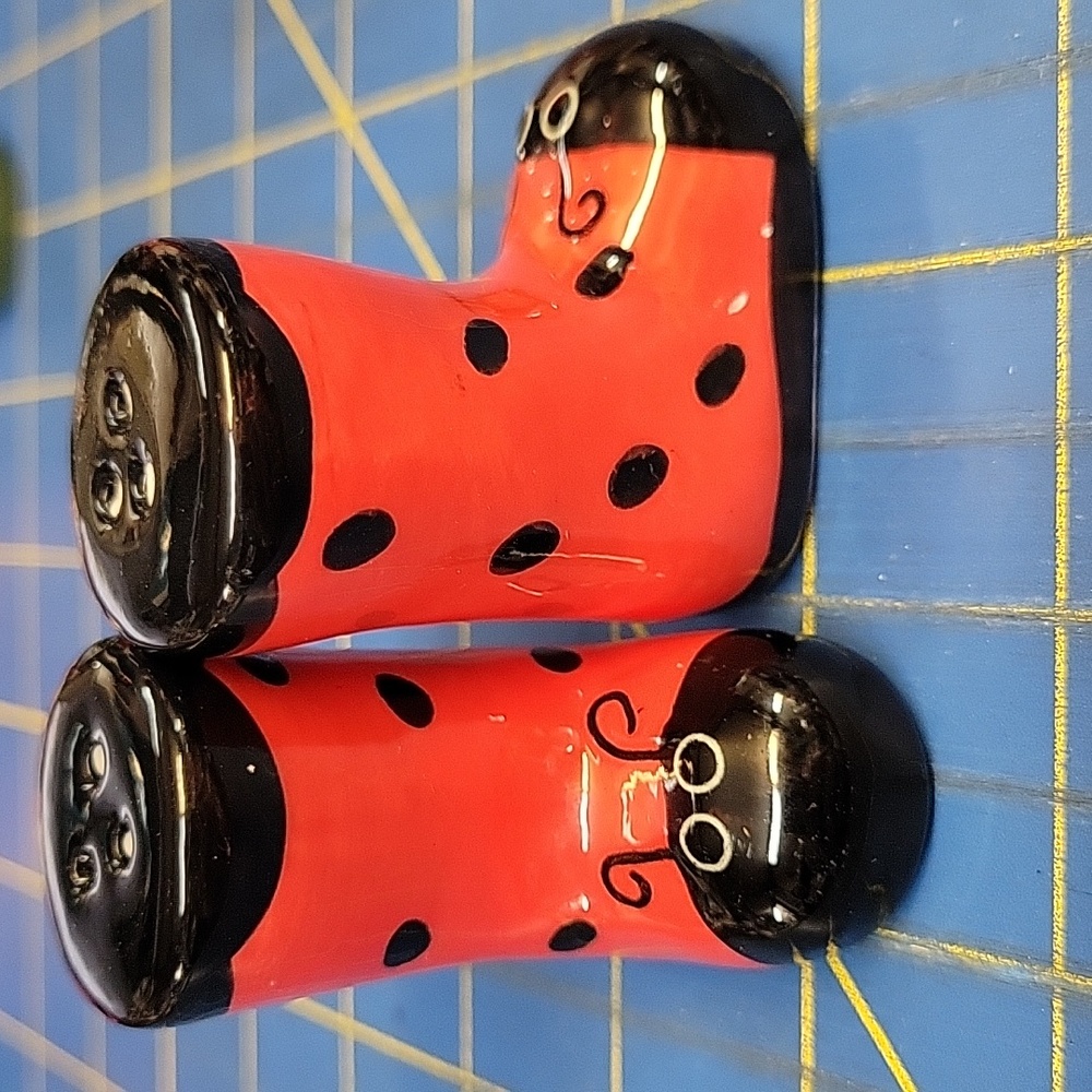 Lady Bug Red & Black Rain Boots Salt & Pepper 2" X 2" Shakers New
